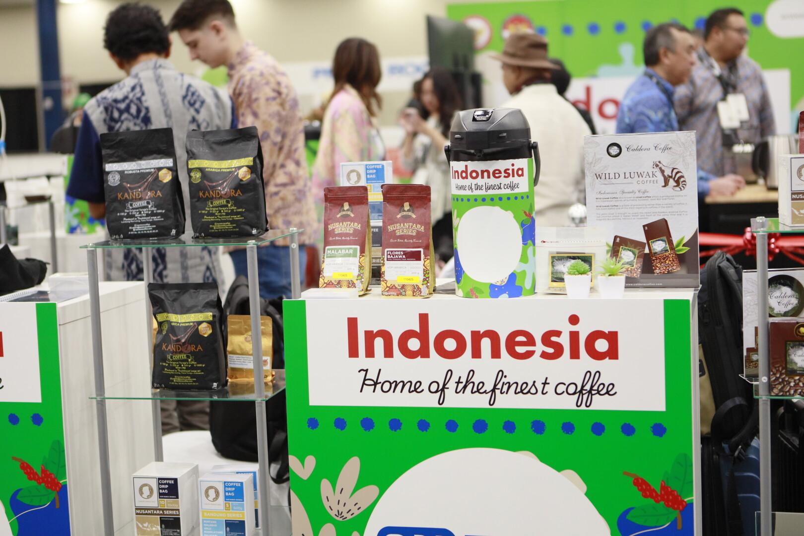kopi nusantara di Paviliun Indonesia pada SCE 2025