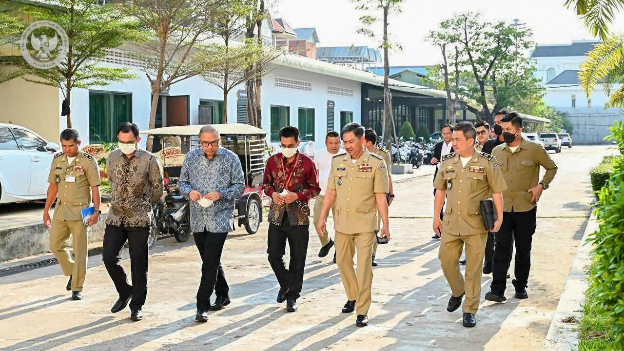 dubes ri santo darmosumarto