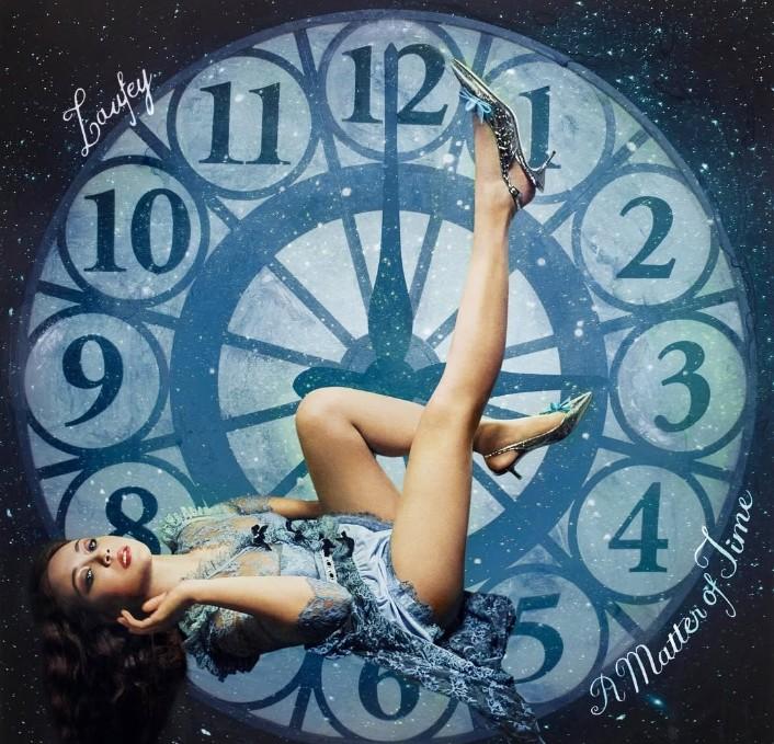 Cover album baru Laufey yang bertajuk &ldquo;A Matter Of Time&rdquo; (Instagram @laufey)